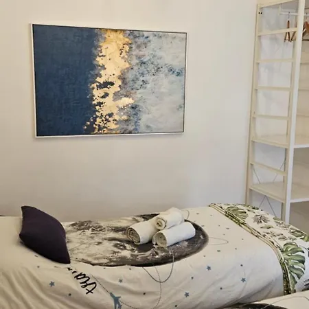 Large Near Politeama 2 Bathrooms Up To 8 Guests Apartamento Palermo